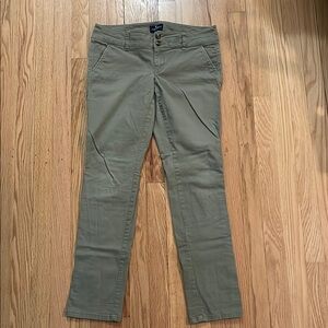 American Eagle Outfitters Olive Khaki Pants